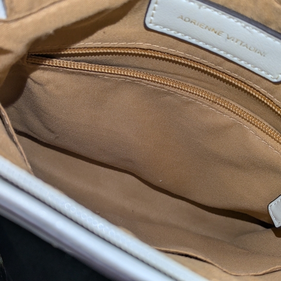 Adrienne Vittadini White Shoulder Bag - Picture 7 of 8